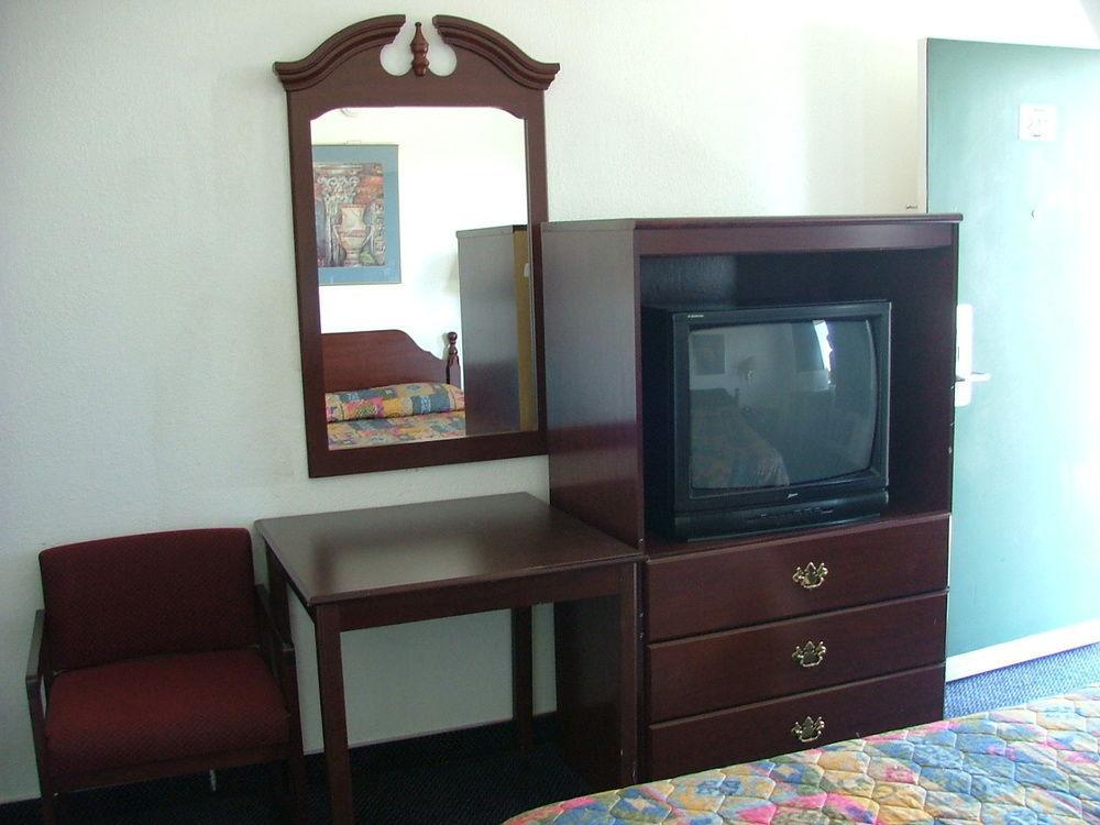 American Budget Inn And Suites-Модесто Экстерьер фото