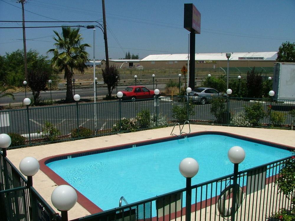 American Budget Inn And Suites-Модесто Экстерьер фото
