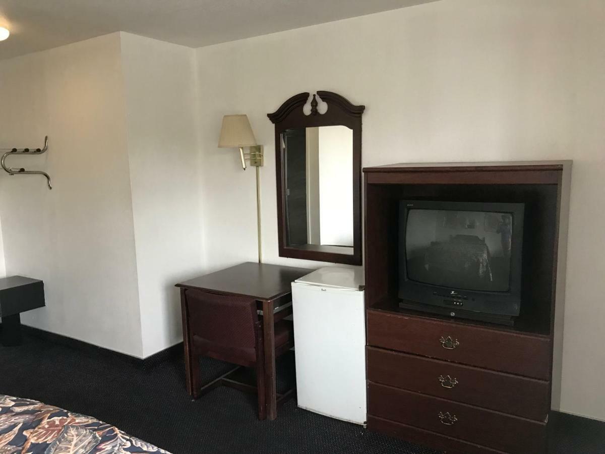 American Budget Inn And Suites-Модесто Экстерьер фото